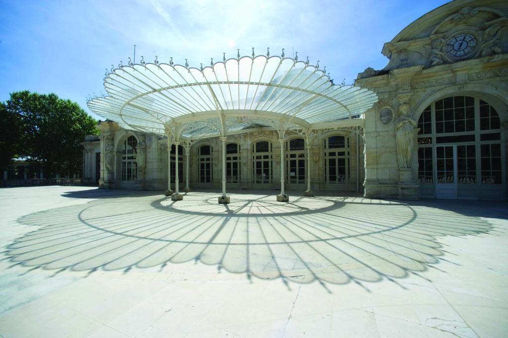 Hotel Des Thermes Les Domes Виши Екстериор снимка